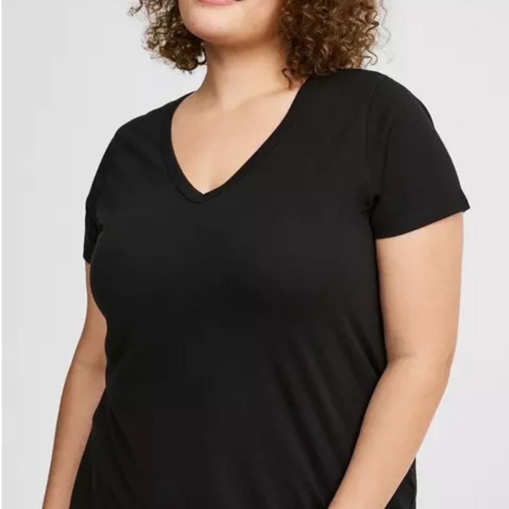 Torid Classic T-shirt Black V-Neck